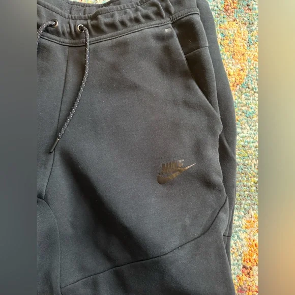 Nike Tech Fleece Pants - Picture 3 of 6
